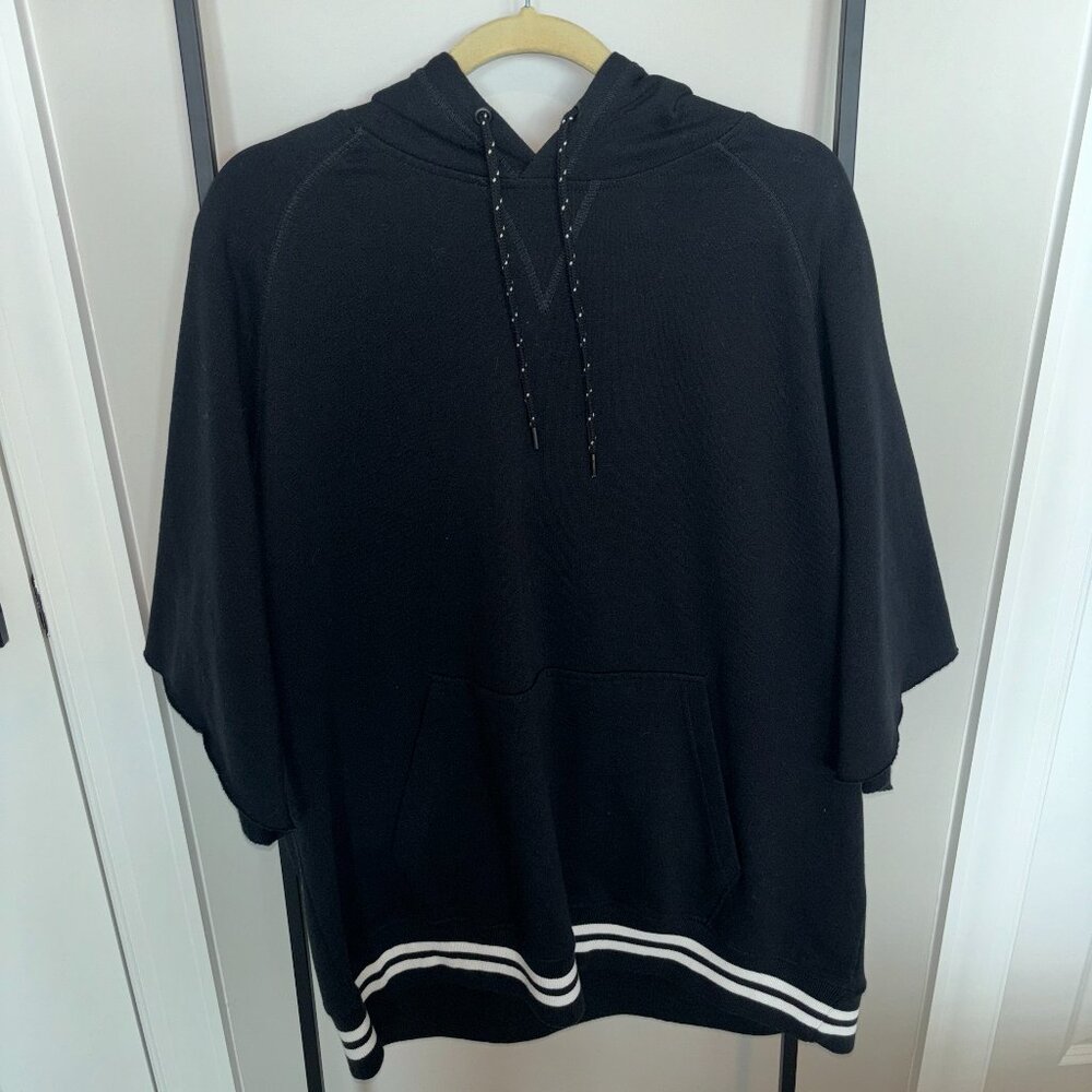 Urban Outfitters Short Sleeve Sweatshirt